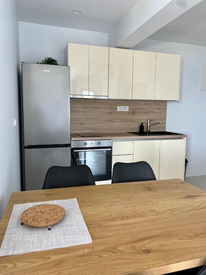 Zen Residence Брист Екстериор снимка